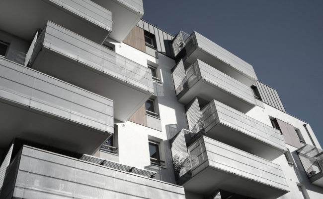 07.15-LE-COLISEE-PLACE-DES-ROMAINS-BRIERE-ARCHITECTES-1