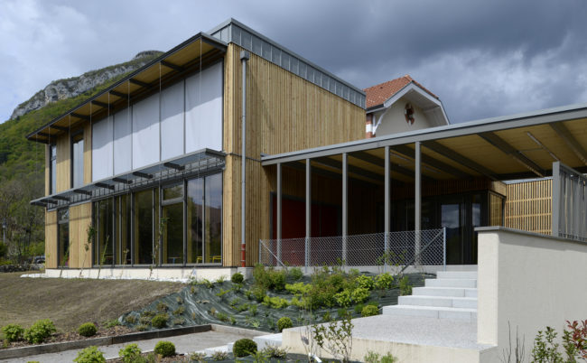 10.11-ECOLE-DES-MOULINS-MENTHON-SAINT-BERNARD-BRIERE-ARCHITECTES-21